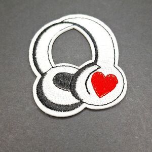 Headset headphones music PLAYER iron on patch diy sew on wearab…
